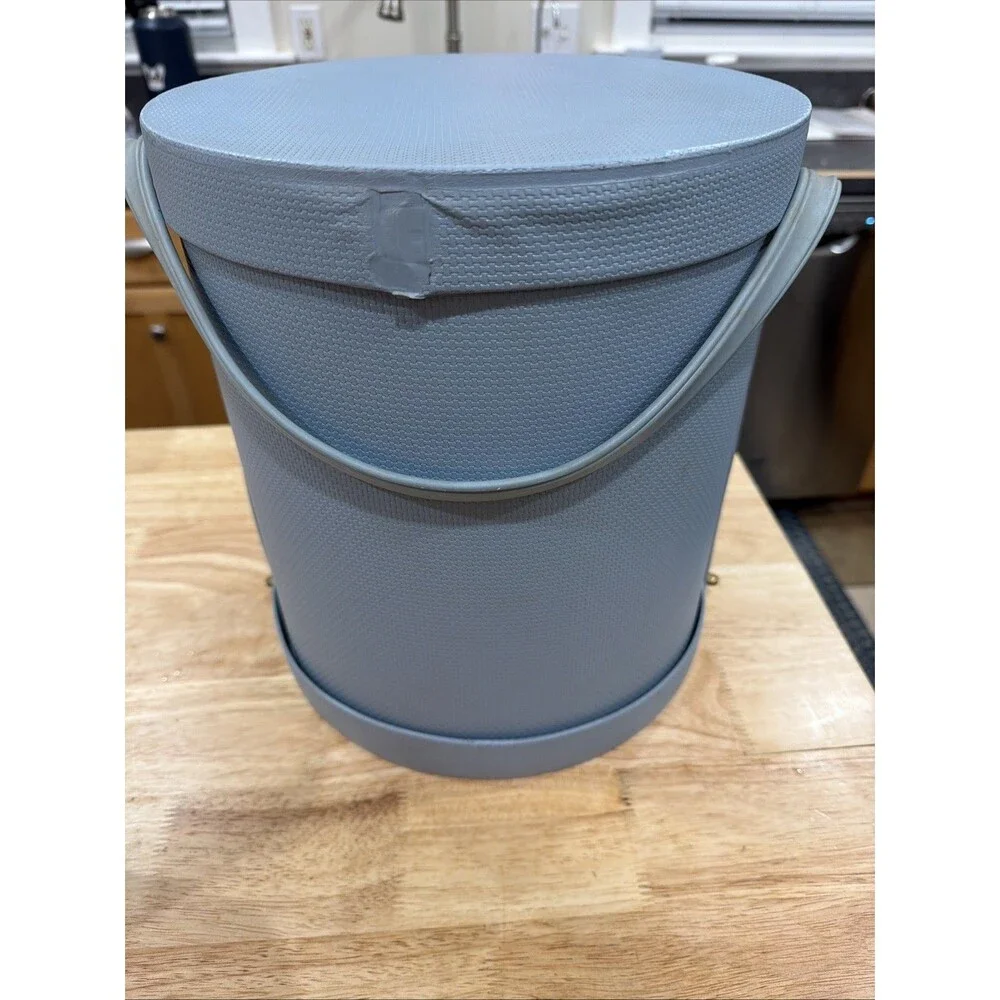 Vintage Everbest Hollywood FL Blue Wig Box Travel Carrier Case Holds 1 Wig USA